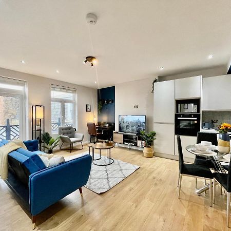 Apartmán City Centre Gem In Southend Near The Beach, Station And Parking Exteriér fotografie