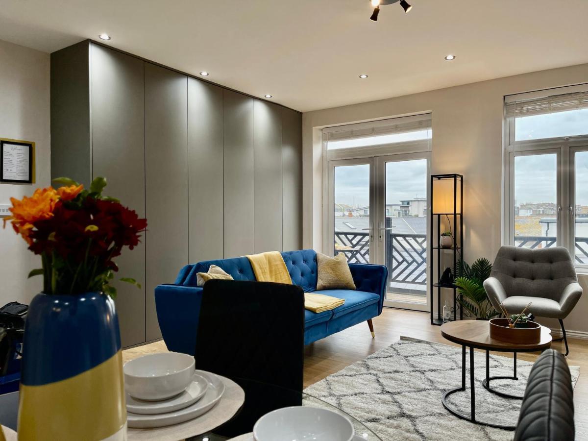 Apartmán City Centre Gem In Southend Near The Beach, Station And Parking Exteriér fotografie