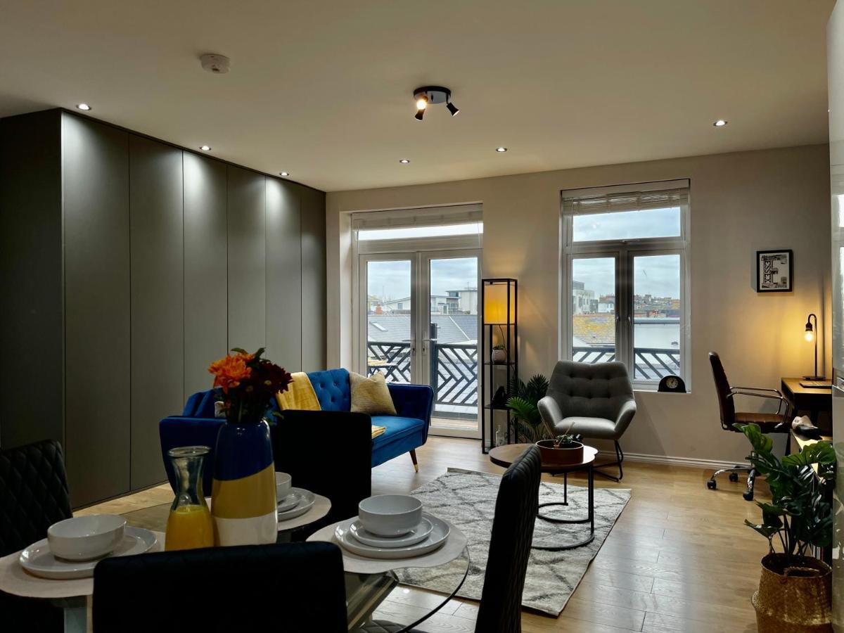 Apartmán City Centre Gem In Southend Near The Beach, Station And Parking Exteriér fotografie